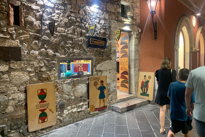 Private Tour Taormina, Savoca and Castelmola. Departure from Messina - The driver, the language, and how to make it work
