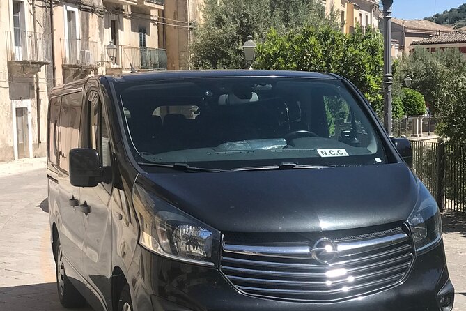 Private transfer Catania Airport (CTA) – Syracuse/Ortigia - Your ride: professional driving with real conversation