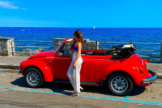 Private visit to Catania in Maggiolone Cabriolet - Riding the 1976 Volkswagen Maggiolone through Catania