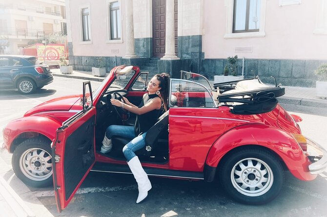 Private visit to Catania in Maggiolone Cabriolet - Piazza del Duomo and Teatro Massimo Bellini: Catania’s big center moments