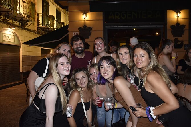 Pub Crawl Palermo - Finding the Start: V. Monteleone 5 and Finch Lounge at 21:30