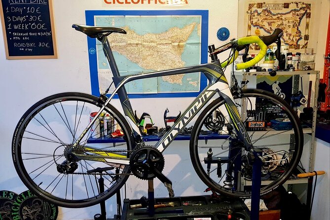 Rent a Carbon or Aluminum Road Bike in Sicily - What You Get: Helmet, Lock, Light, Pump, and Repair Kit