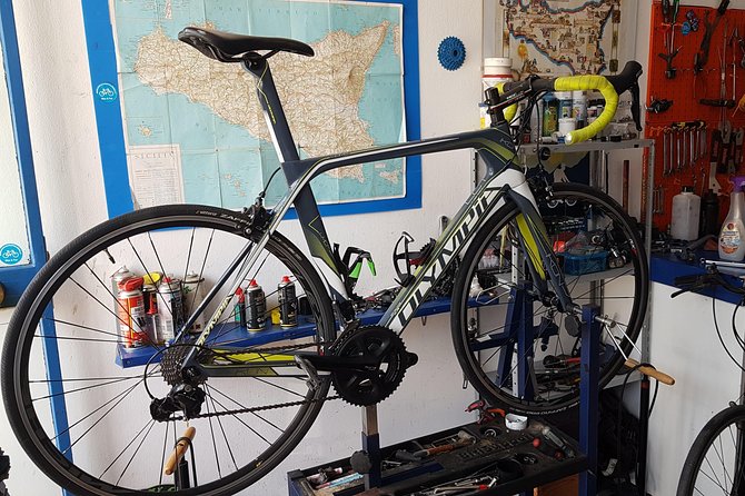 Rent road bike - Price and what $62.03 gets you in Palermo
