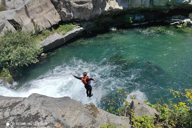 River Jumping Alcantara Gurne - Stop 1: Le Gurne dell’Alcantara and why this river park setup works