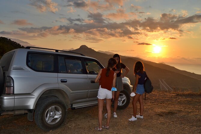 Safari Jeep Wild Adventure - Guides and communication: what to look for (and how Emanuel fits in)