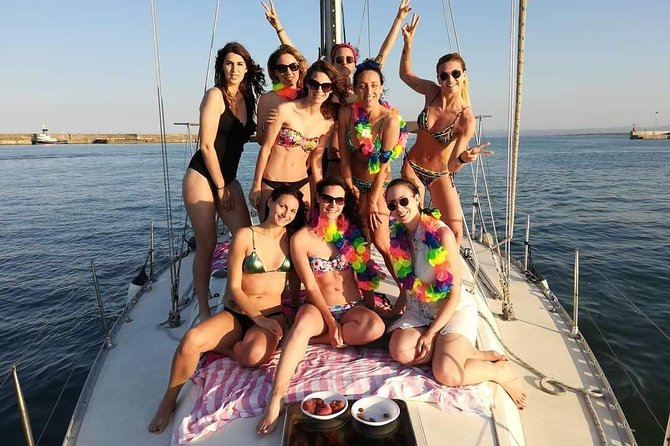 Sailing tour at sunset in catania - What’s included: snacks, wine, and the aperitivo that actually matters