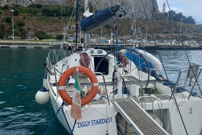 Sailing tour in Cefalù - The captain factor: why a skilled host makes or breaks a sail