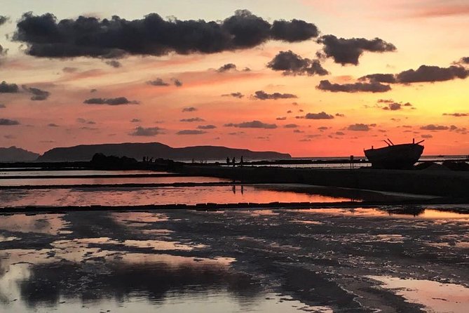 SALT TOUR-all inclusive: salt tour: Trapani, Paceco, Nubia - Culcasi salt pans: 600-year-old mill, museum tools, and the salt worker path