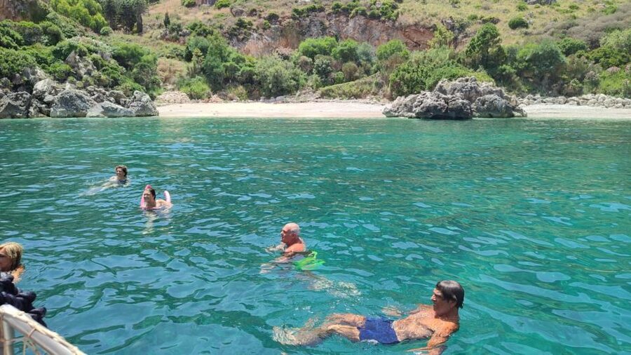 San Vito Lo Capo: Boat Trip with 3 Swimming Stops and Snacks - Food, Wine, and Snacks: More Than a Token Treat
