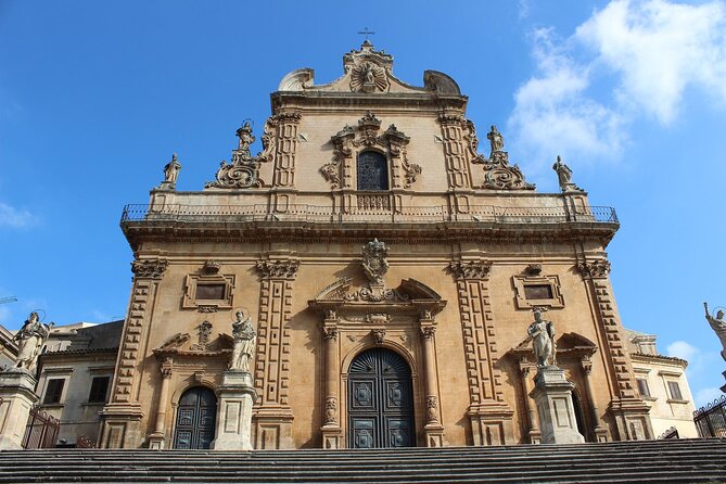 Shared Tour by Minivan or Car from Syracuse to Ragusa, Noto and Modica - Driver service and communication: why names keep coming up