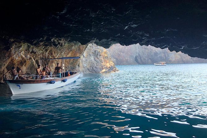 Short trip - private tour - What’s Included: Bottled Water and Snorkeling Equipment