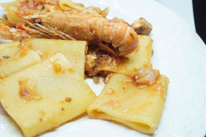 Sicilian Cooking Class : Traditional - Pasta with Shrimps and Pistachio of Bronte