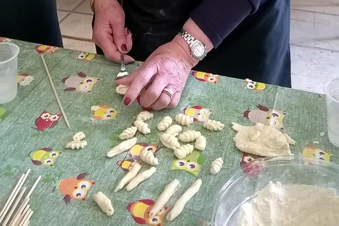Sicilian cooking experience with a local chef - The market walk: tasting first, then shopping with purpose