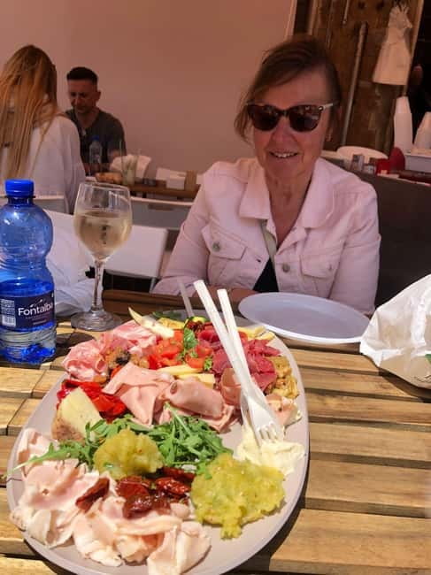 Sicilian food and wine tour in Siracusa - Dessert and a final walk to Piazza Archimede