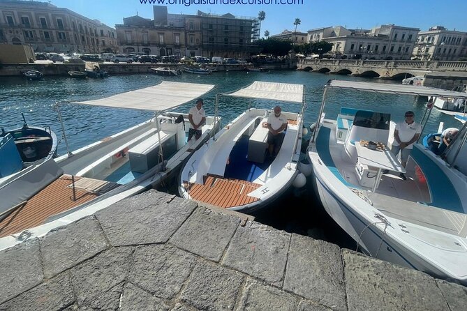 Siracusa Boat excursion island of ortigia and sea caves - Finding the Ortigia Island Excursion Office (and getting on time)