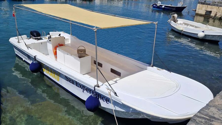 Siracusa: Ortigia +sea caves +fishing experience - Should you book this Siracusa: Ortigia + sea caves + fishing experience?