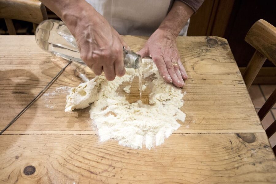 Siracusa: Pasta & Tiramisu Cooking Class at a Local's Home - Key Things You’ll Notice Right Away