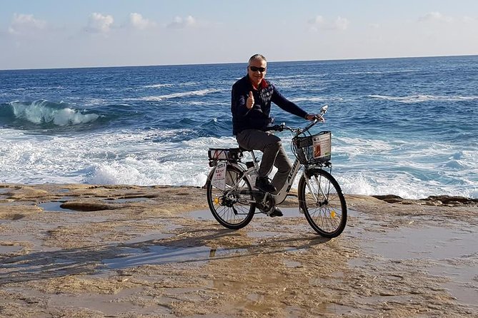 Siracusa tour on high tech bike - The guide experience: Joseph, passion, and a lunch tip you can use