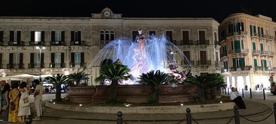 Siracusa Tour: Ortigia by Night in English - FAQ