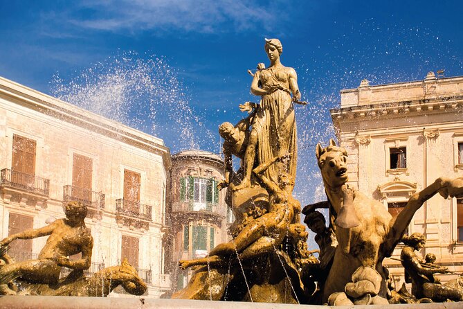 Siracusa Walking Tour with Audio and Written Guide by a Local - Arethusa Spring: the fountain that inspired writers