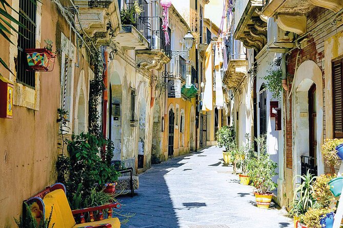Siracusa Walking Tour with Audio and Written Guide by a Local - Timing reality: how 4 to 5 hours plays out on your feet