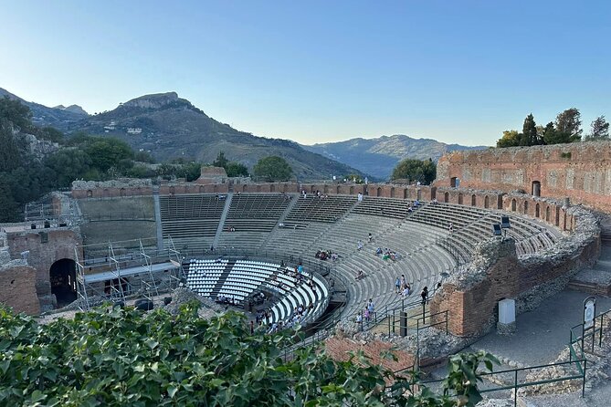 Skip-the-Line Taormina Half Day Greek Theater and Historic Center - Getting there in Taormina: transport, timing, and the parking question