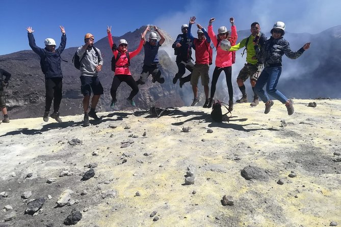 Summit Craters Excursion (3357 m.) - Stop at Mount Etna: what you’re doing up at the top