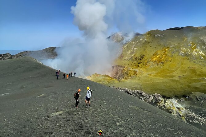 Summit Etna North 3380mt: 4x4 and trekking - Weather, route changes, and how to stay calm when plans flex