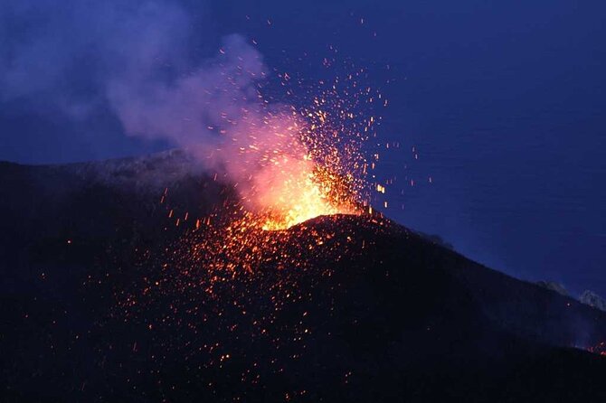 Sunset excursion on the Stromboli volcano - Sunset Stromboli: What Makes This Volcanic Excursion Special