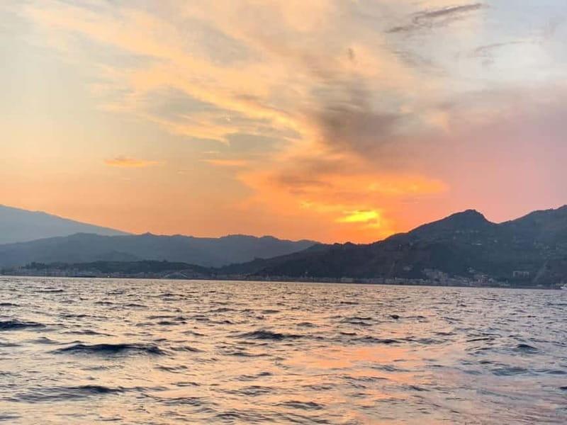 Sunset tour in search of dolphins with aperitif - Aperitif on Board: Arancini or Pizza, Prosecco, and Easy Sicilian Fuel