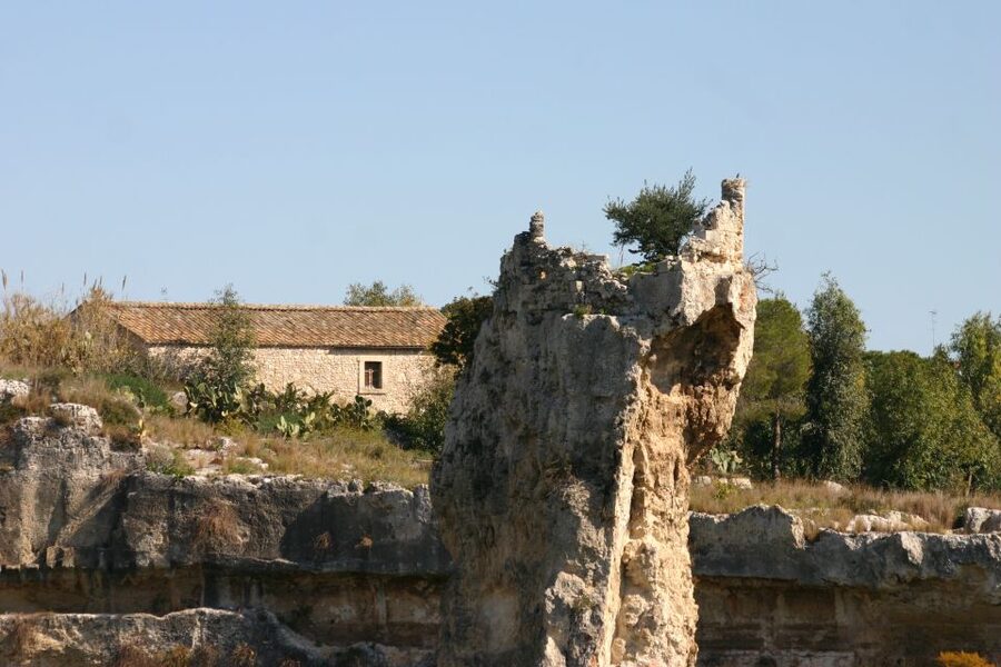 Syracuse: Neapolis Archaeological Park Small Group Tour - Neapolis Photo Stop: The Park at a Glance