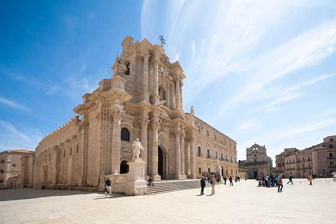 Syracuse & Noto - Day Tour from Taormina - Ortigia Stroll: Fonte di Aretusa and the Classic Duomo Area