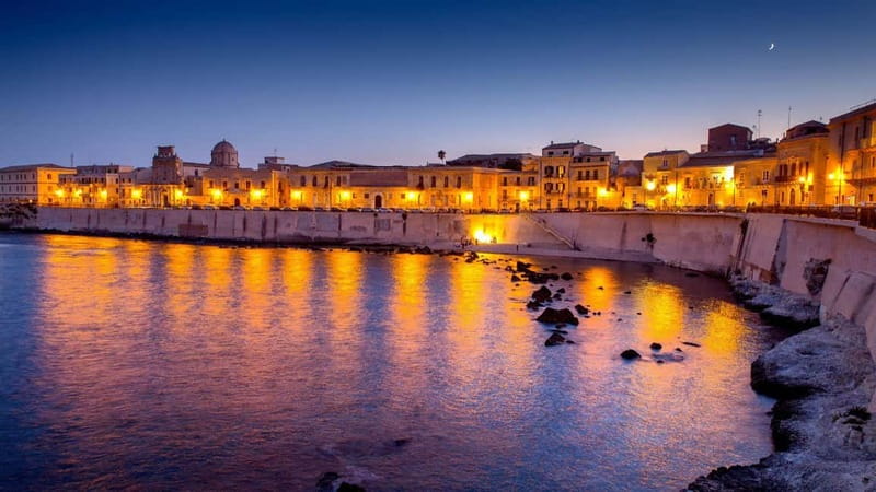 Syracuse: Ortigia Boat tour & Granita (optional) - 5 Languages - What You Get in 60 Minutes on the Water