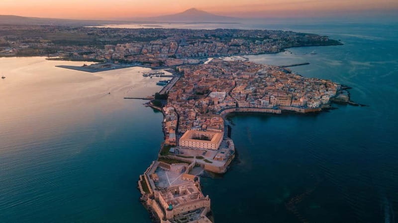 Syracuse: Ortigia Boat tour & Granita (optional) - 5 Languages - Maniace Castle From the Sea: Why That Angle Matters
