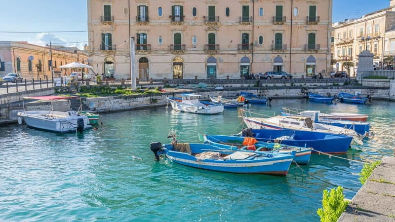 Syracuse: Ortigia Boat tour & Granita (optional) - 5 Languages - Starting at Molo Zanagora: The Route Starts With a View