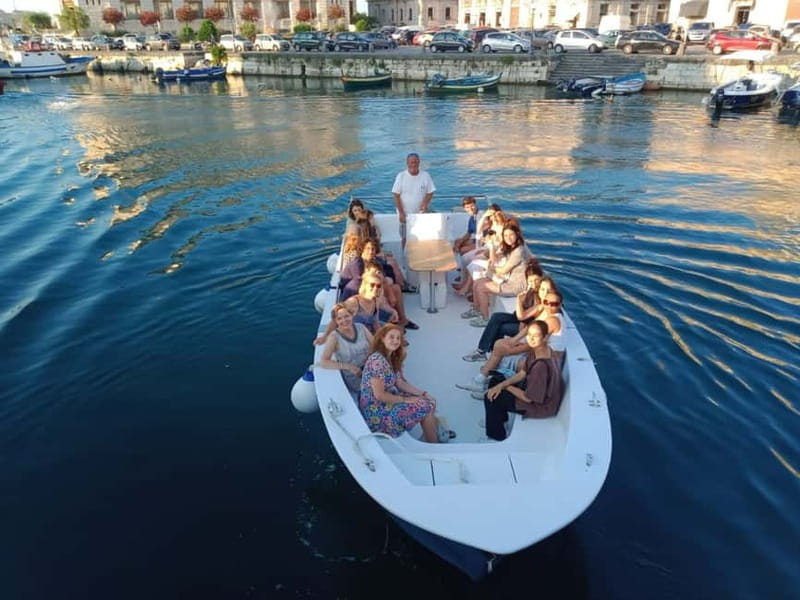 Syracuse: Ortigia Island & Sea Cave Boat Tour with Prosecco - Guides, Captains, and the On-Board Vibe (Enzo and Alessandro Stand Out)