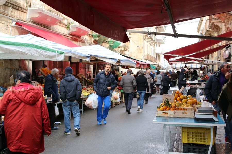 Syracuse: Ortigia Private Walking Tour - Practical tips: dress code, photos, and getting the timing right