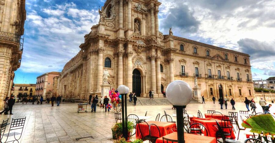 Syracuse: Ortigia Private Walking Tour - Meeting at Largo XXV Luglio and Starting at the Temple of Apollo
