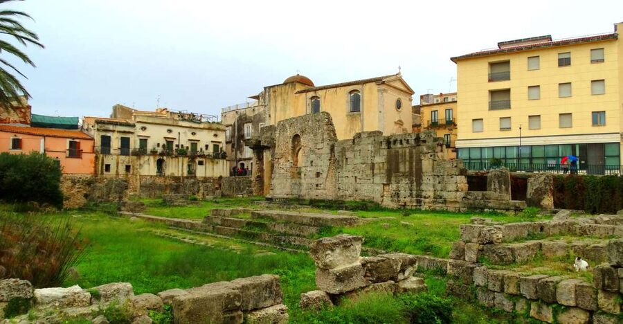 Syracuse: Ortygia & Neapolis Archaeological Park Guided Tour - Cathedral of Syracuse: baroque drama on top of Athena’s bones