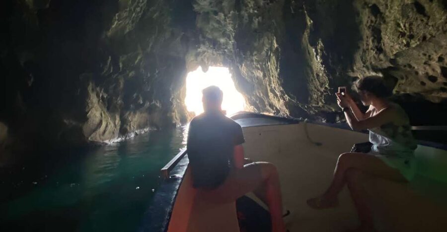 Syracuse :Private boat trip con Prosecco/Aperitivo - A private 2-hour loop around Syracuse and Ortigia
