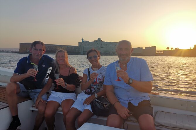 Syracuse private boat with aperitif - Sea caves of Syracuse: 3 cave entries and Two Brothers cove