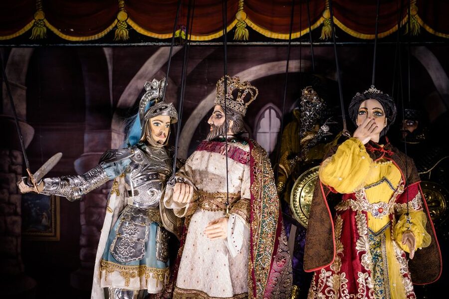 Syracuse: Sicilian Puppet Show with visit behind the scenes - Behind the Scenes: What You Actually Learn in the Backstage Tour