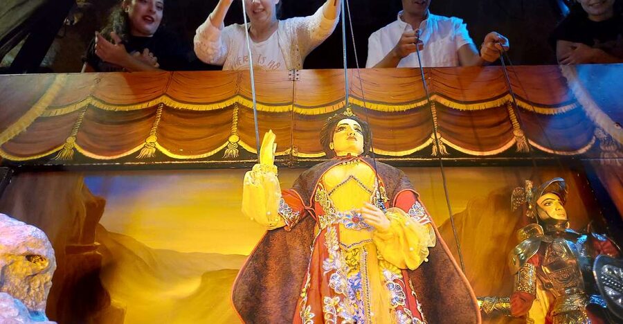Syracuse: Sicilian Puppet Show with visit behind the scenes - The 1.5-Hour Flow: Puppet Show First, Backstage Tour After
