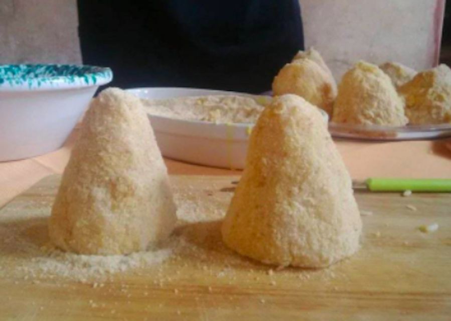 Syracuse: Sicilian Street Food Hands-On Cooking Class - Practical notes that can affect your day