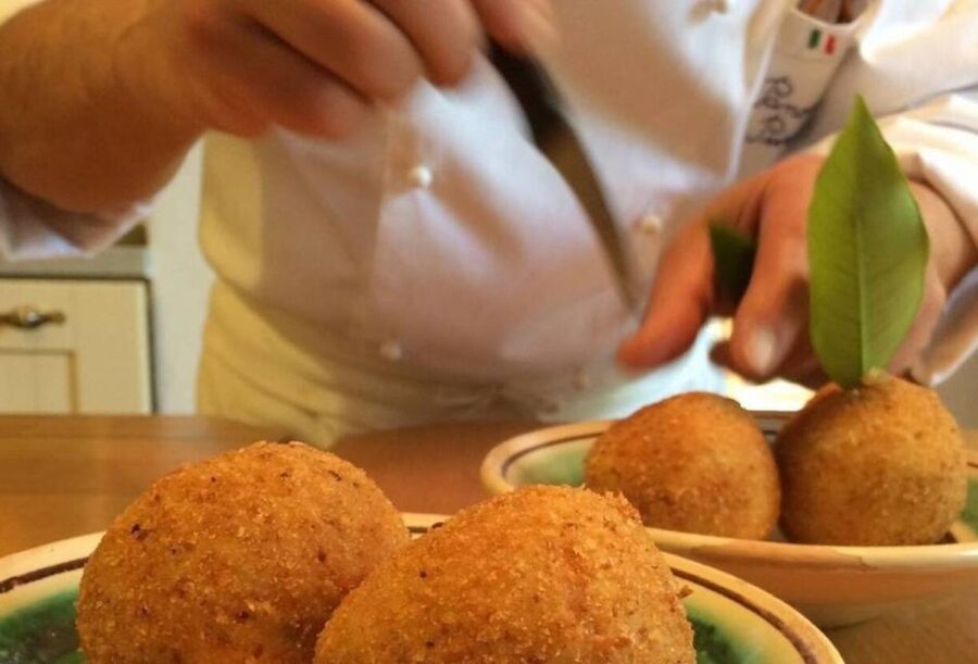 Syracuse: Sicilian Street Food Hands-On Cooking Class - Small group size: the difference between watching and doing
