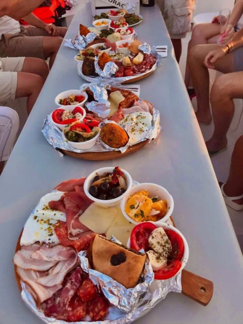 Syracuse: Sunset Aperitif Tour - From Via Malta to Umbertino Bridge: the sunset departure