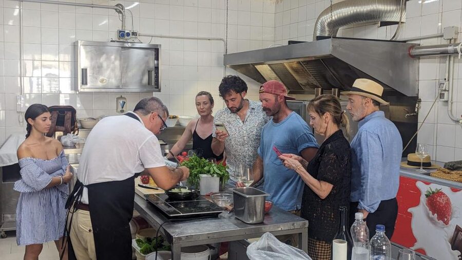 Syracuse: Traditional Cooking Class & Ancient Market Visit - Piazza Pancali meetup: Bar Cristina and how to find your people