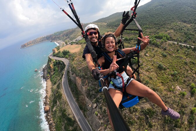 Tandem Paragliding Flight in Taormina - How the Tandem Flight Runs From Letojanni to Taormina