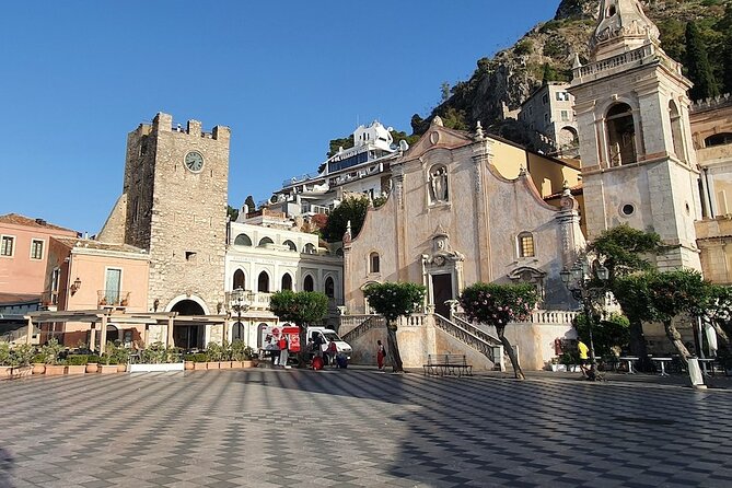 Taormina: A Self-Guided Audio Tour of Sicily’s Hilltop Town - Palazzo Corvaja: the one you can still imagine lived in