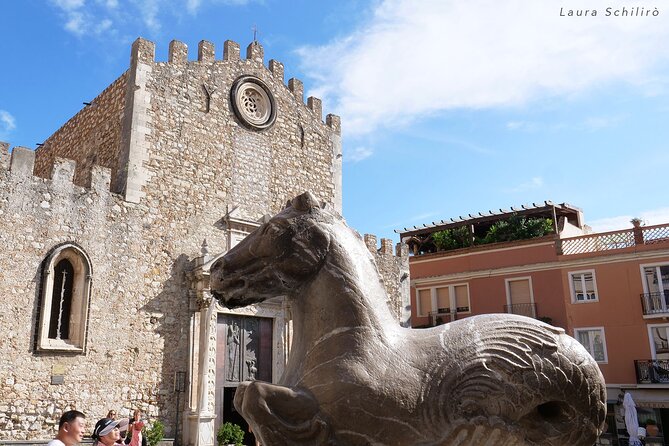 Taormina and Castelmola - Castelmola’s Terrace Town: Almond Wine and Medieval Lanes